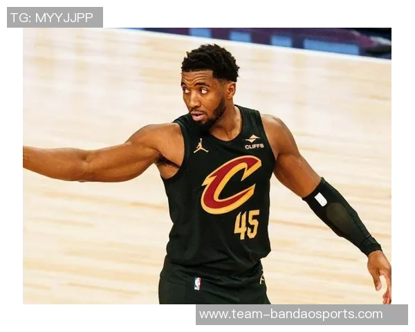 米切尔力挺保罗认为其职业生涯应得到应有的尊重与认可 米切尔力挺保罗认为其职业生涯应得到应有的尊重与认可