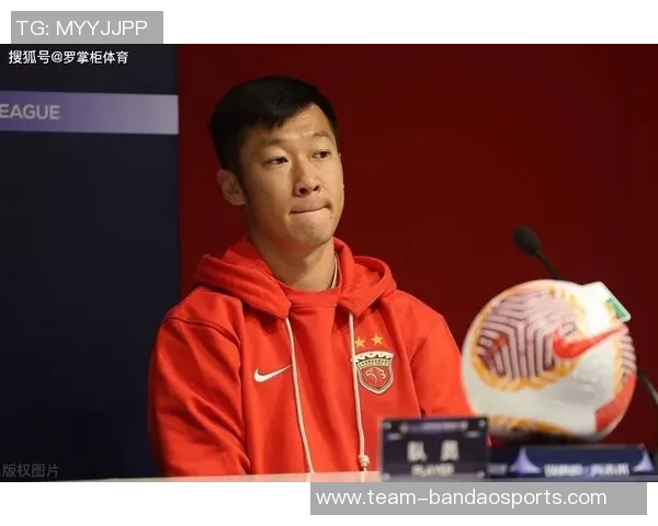 徐新正式告别上海海港加盟云南玉昆开启新征程 徐新正式告别上海海港加盟云南玉昆开启新征程