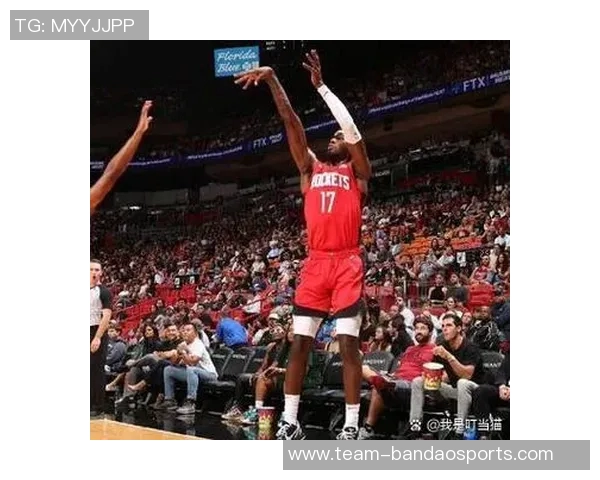 锡安首节表现抢眼2中1加罚球4中6收获6分2前场篮板